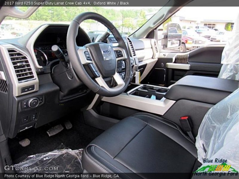 Oxford White / Black 2017 Ford F250 Super Duty Lariat Crew Cab 4x4