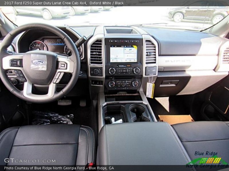 Oxford White / Black 2017 Ford F250 Super Duty Lariat Crew Cab 4x4