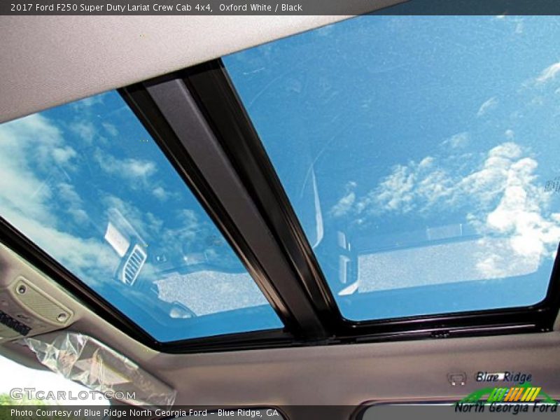 Oxford White / Black 2017 Ford F250 Super Duty Lariat Crew Cab 4x4