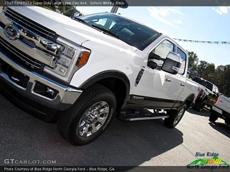 Oxford White / Black 2017 Ford F250 Super Duty Lariat Crew Cab 4x4