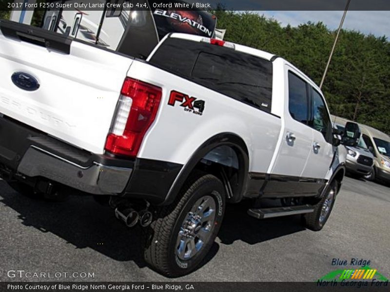 Oxford White / Black 2017 Ford F250 Super Duty Lariat Crew Cab 4x4