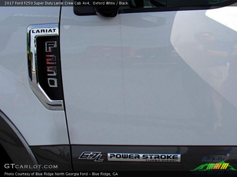 Oxford White / Black 2017 Ford F250 Super Duty Lariat Crew Cab 4x4