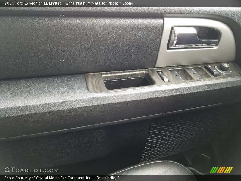 White Platinum Metallic Tricoat / Ebony 2016 Ford Expedition EL Limited