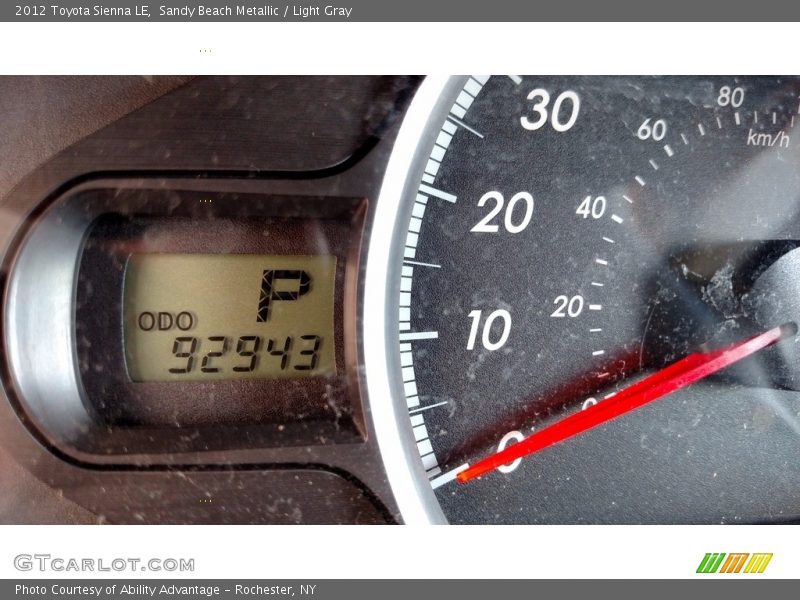 Sandy Beach Metallic / Light Gray 2012 Toyota Sienna LE
