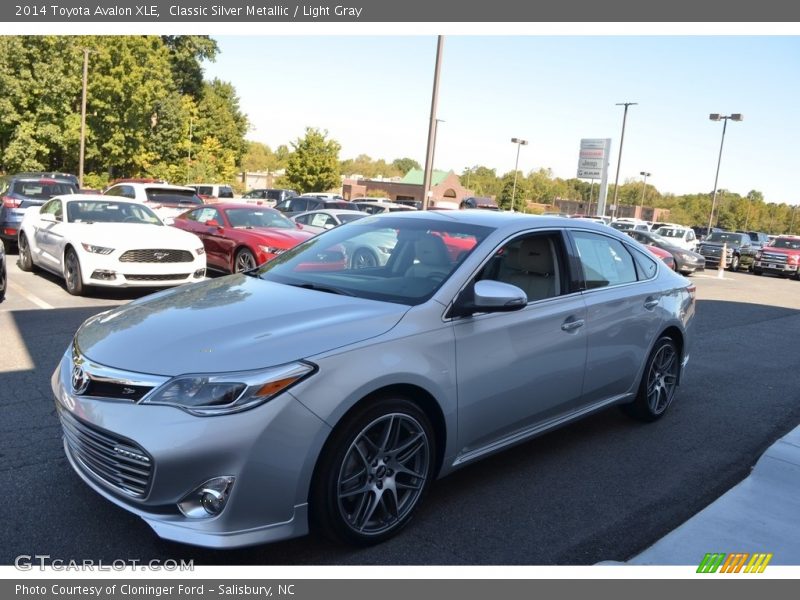 Classic Silver Metallic / Light Gray 2014 Toyota Avalon XLE