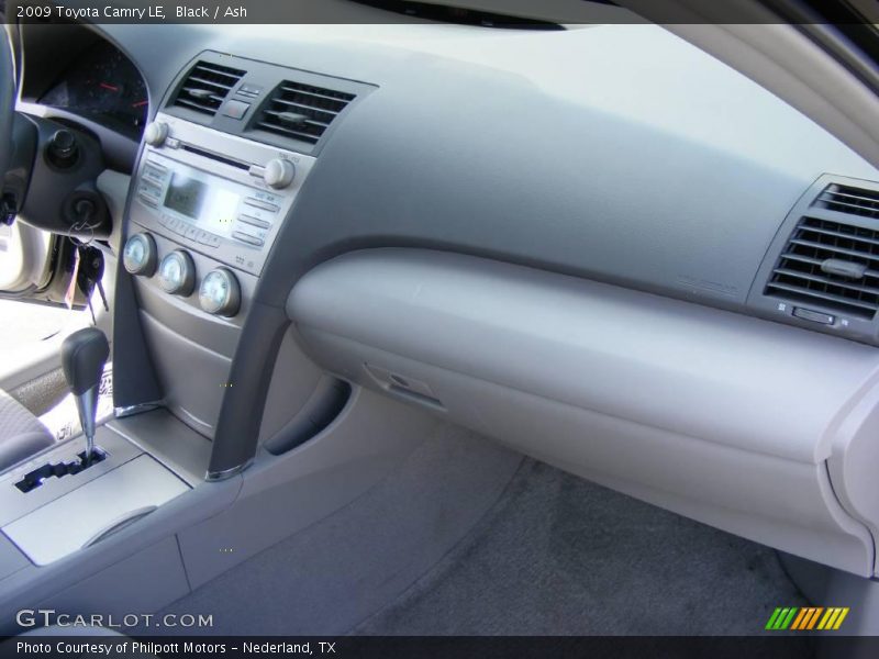 Black / Ash 2009 Toyota Camry LE