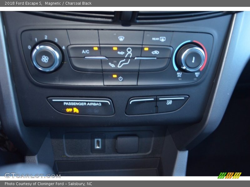 Magnetic / Charcoal Black 2018 Ford Escape S