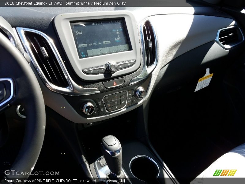Summit White / Medium Ash Gray 2018 Chevrolet Equinox LT AWD