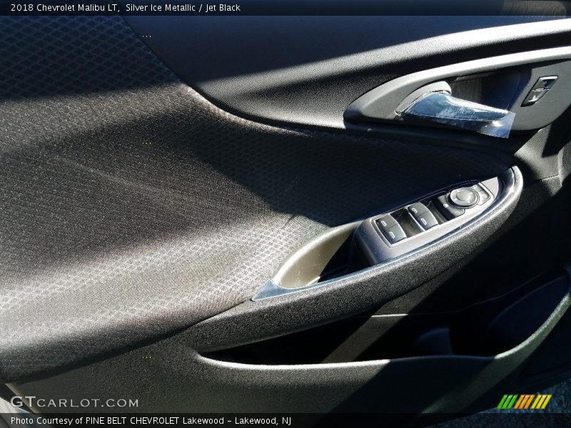 Silver Ice Metallic / Jet Black 2018 Chevrolet Malibu LT