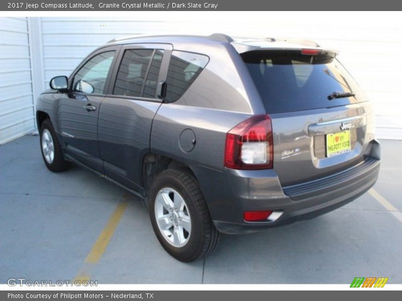 Granite Crystal Metallic / Dark Slate Gray 2017 Jeep Compass Latitude
