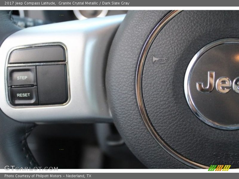 Granite Crystal Metallic / Dark Slate Gray 2017 Jeep Compass Latitude