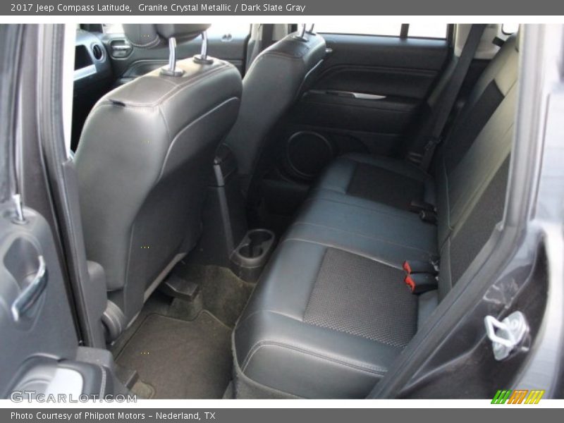 Granite Crystal Metallic / Dark Slate Gray 2017 Jeep Compass Latitude