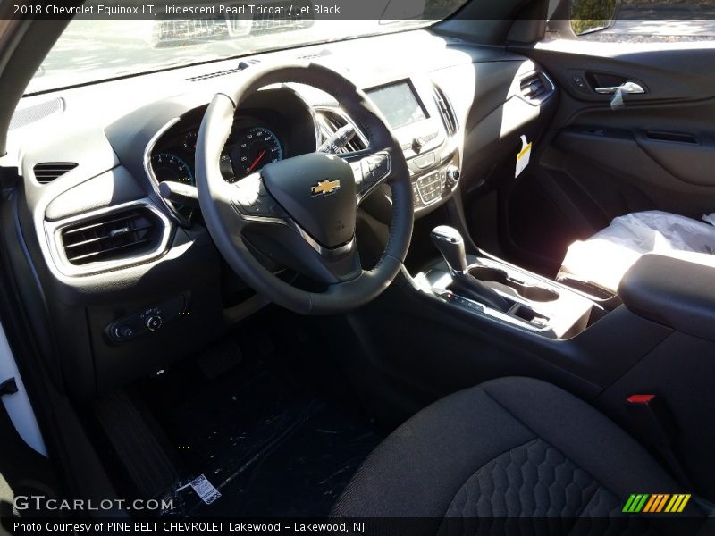 Iridescent Pearl Tricoat / Jet Black 2018 Chevrolet Equinox LT