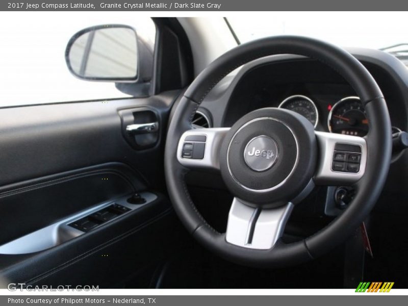 Granite Crystal Metallic / Dark Slate Gray 2017 Jeep Compass Latitude