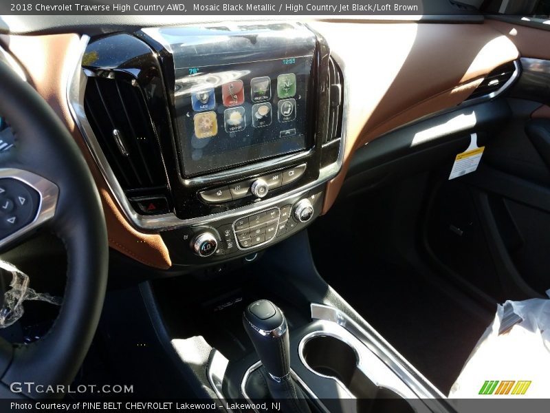 Mosaic Black Metallic / High Country Jet Black/Loft Brown 2018 Chevrolet Traverse High Country AWD