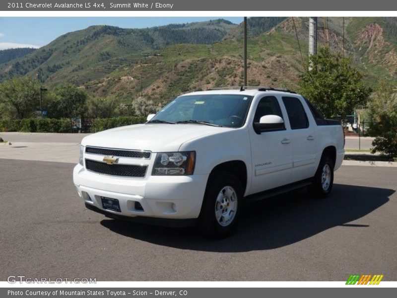Summit White / Ebony 2011 Chevrolet Avalanche LS 4x4