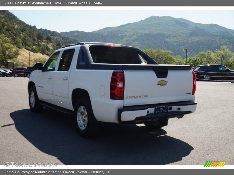 Summit White / Ebony 2011 Chevrolet Avalanche LS 4x4