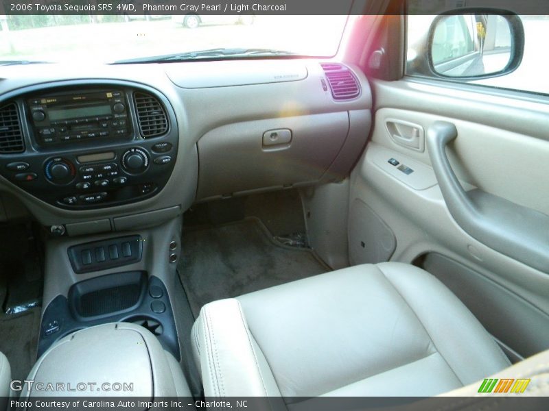 Phantom Gray Pearl / Light Charcoal 2006 Toyota Sequoia SR5 4WD