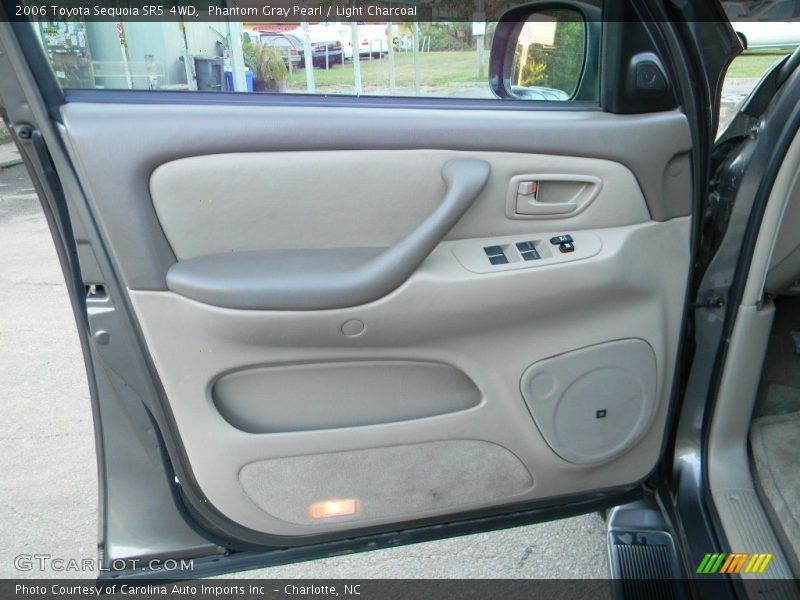 Phantom Gray Pearl / Light Charcoal 2006 Toyota Sequoia SR5 4WD