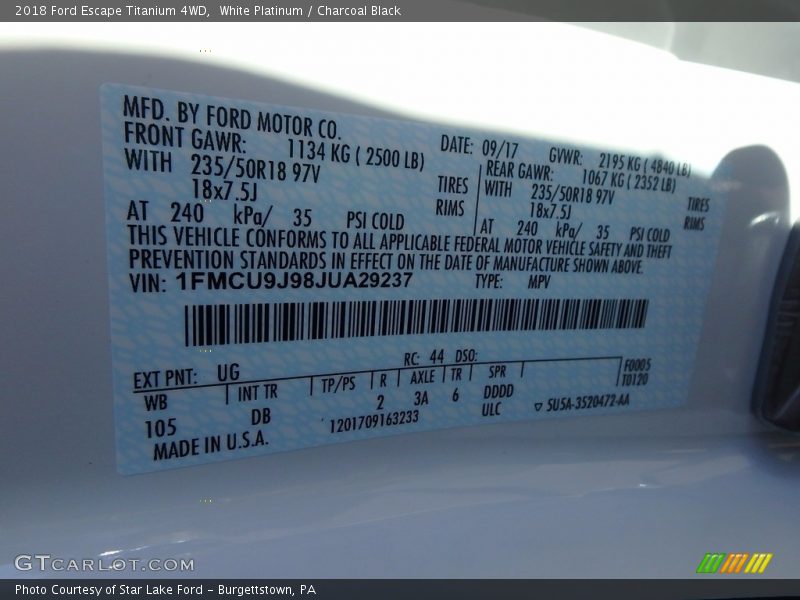 White Platinum / Charcoal Black 2018 Ford Escape Titanium 4WD