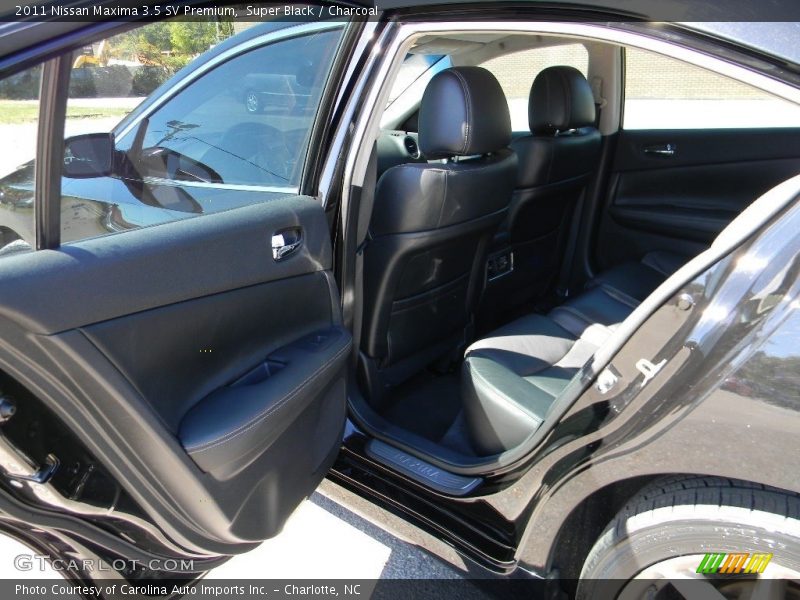 Super Black / Charcoal 2011 Nissan Maxima 3.5 SV Premium