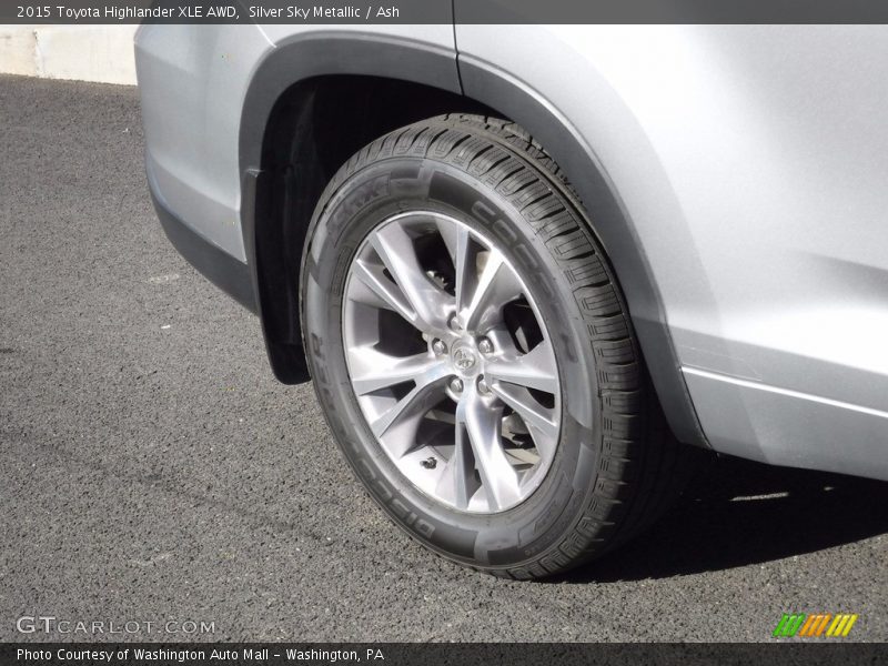 Silver Sky Metallic / Ash 2015 Toyota Highlander XLE AWD