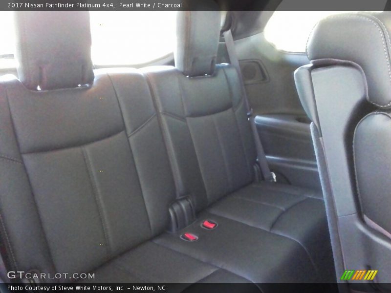 Pearl White / Charcoal 2017 Nissan Pathfinder Platinum 4x4