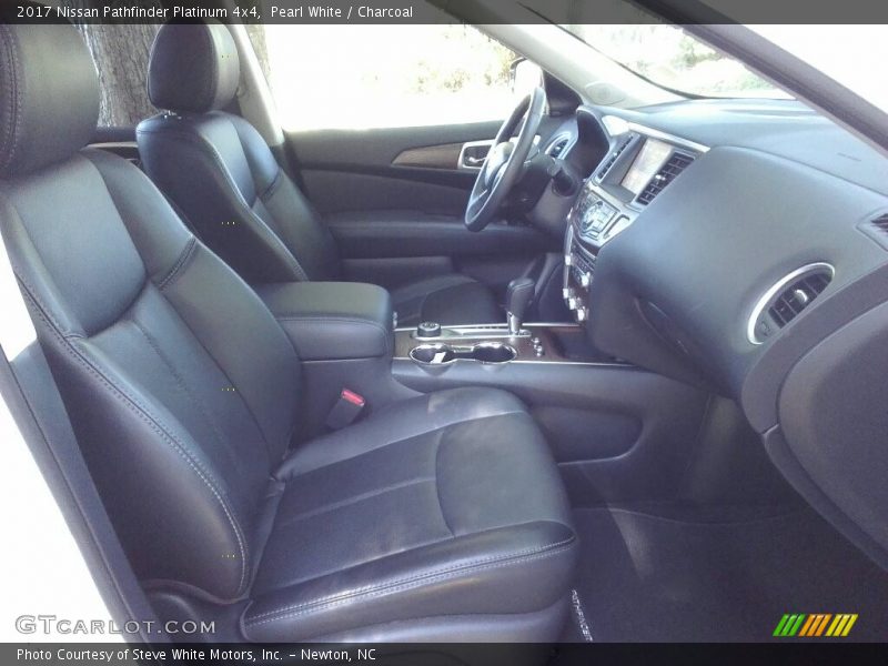 Pearl White / Charcoal 2017 Nissan Pathfinder Platinum 4x4
