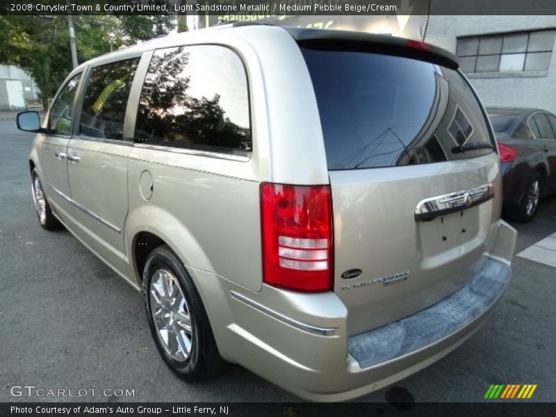 Light Sandstone Metallic / Medium Pebble Beige/Cream 2008 Chrysler Town & Country Limited