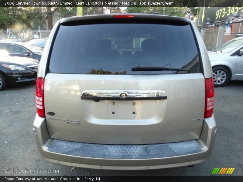 Light Sandstone Metallic / Medium Pebble Beige/Cream 2008 Chrysler Town & Country Limited