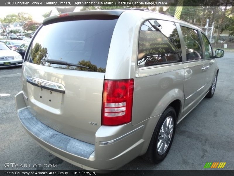 Light Sandstone Metallic / Medium Pebble Beige/Cream 2008 Chrysler Town & Country Limited