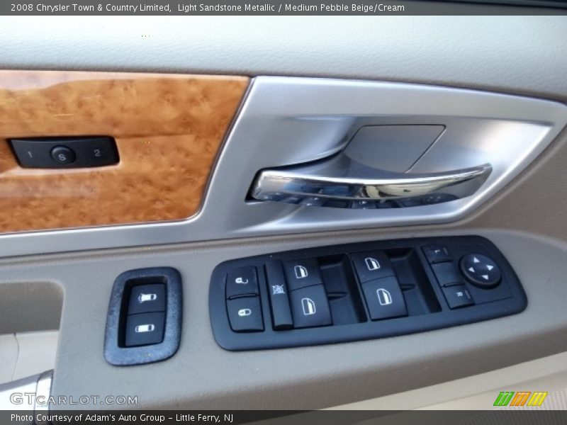 Light Sandstone Metallic / Medium Pebble Beige/Cream 2008 Chrysler Town & Country Limited