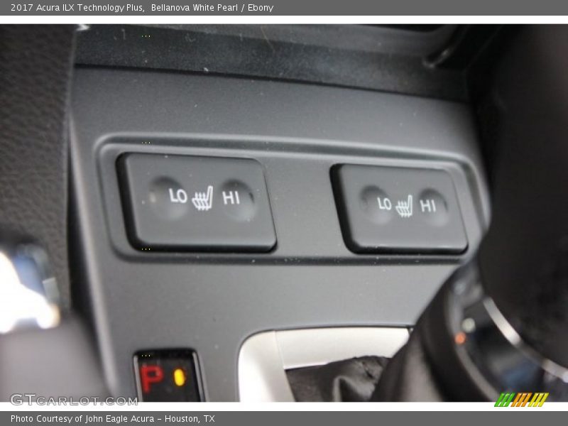 Bellanova White Pearl / Ebony 2017 Acura ILX Technology Plus