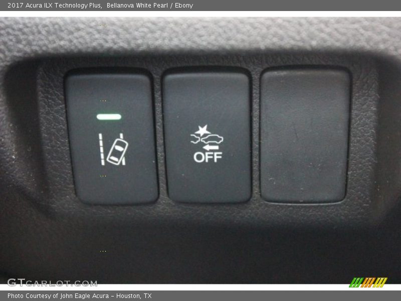 Bellanova White Pearl / Ebony 2017 Acura ILX Technology Plus
