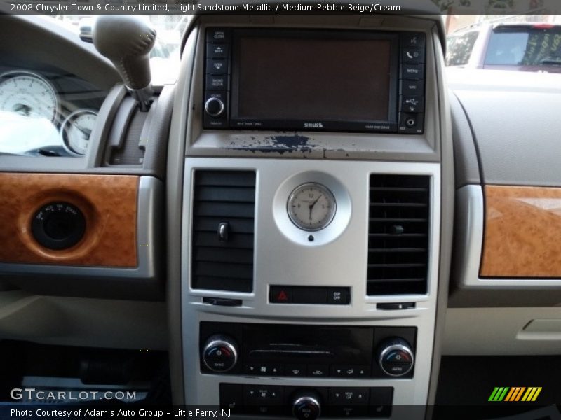Light Sandstone Metallic / Medium Pebble Beige/Cream 2008 Chrysler Town & Country Limited