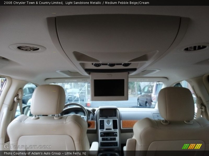 Light Sandstone Metallic / Medium Pebble Beige/Cream 2008 Chrysler Town & Country Limited