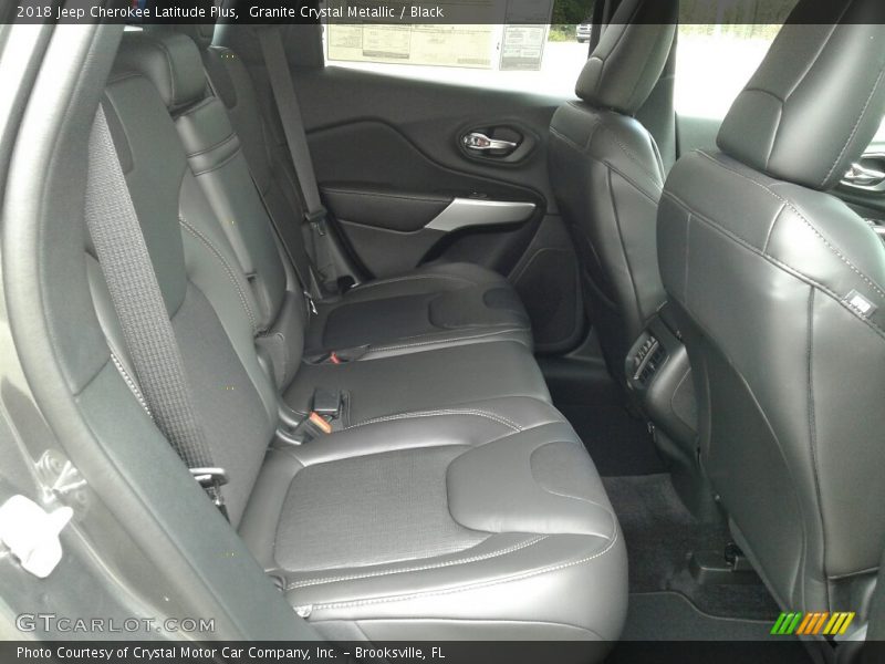 Granite Crystal Metallic / Black 2018 Jeep Cherokee Latitude Plus