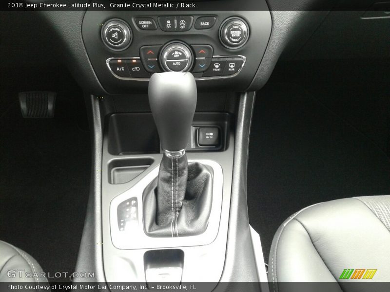Granite Crystal Metallic / Black 2018 Jeep Cherokee Latitude Plus