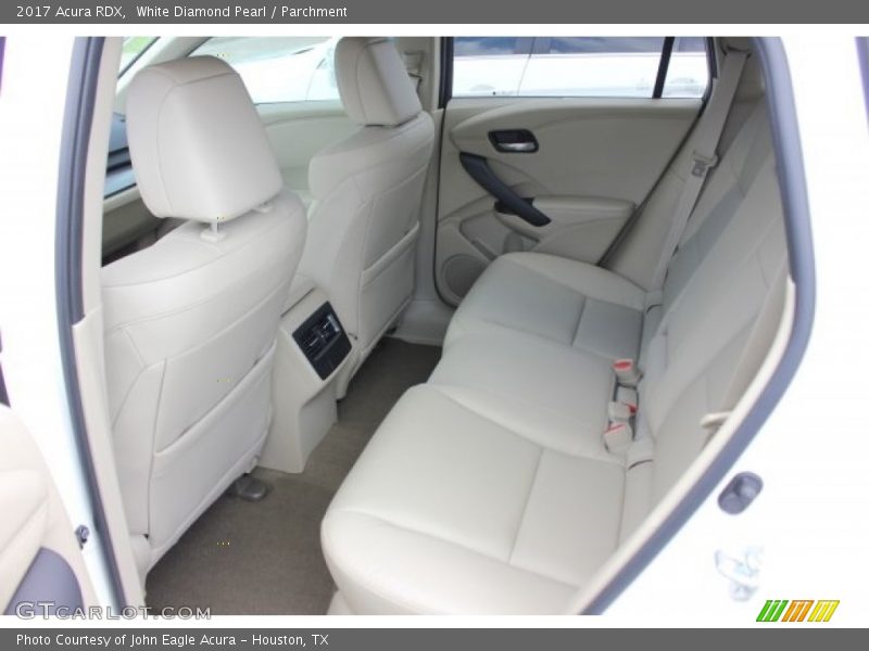 White Diamond Pearl / Parchment 2017 Acura RDX