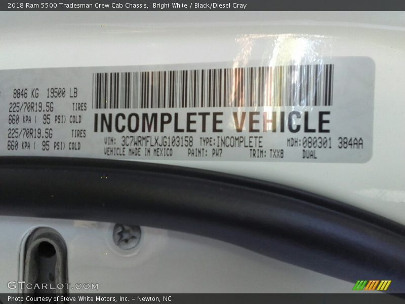 Bright White / Black/Diesel Gray 2018 Ram 5500 Tradesman Crew Cab Chassis