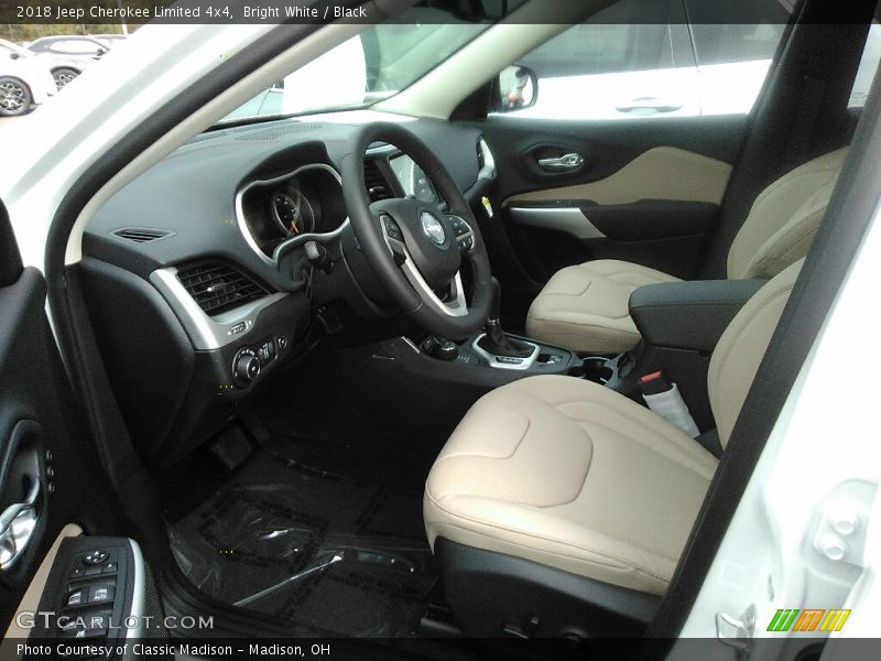 Bright White / Black 2018 Jeep Cherokee Limited 4x4