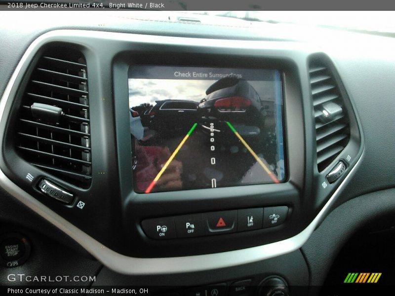 Bright White / Black 2018 Jeep Cherokee Limited 4x4