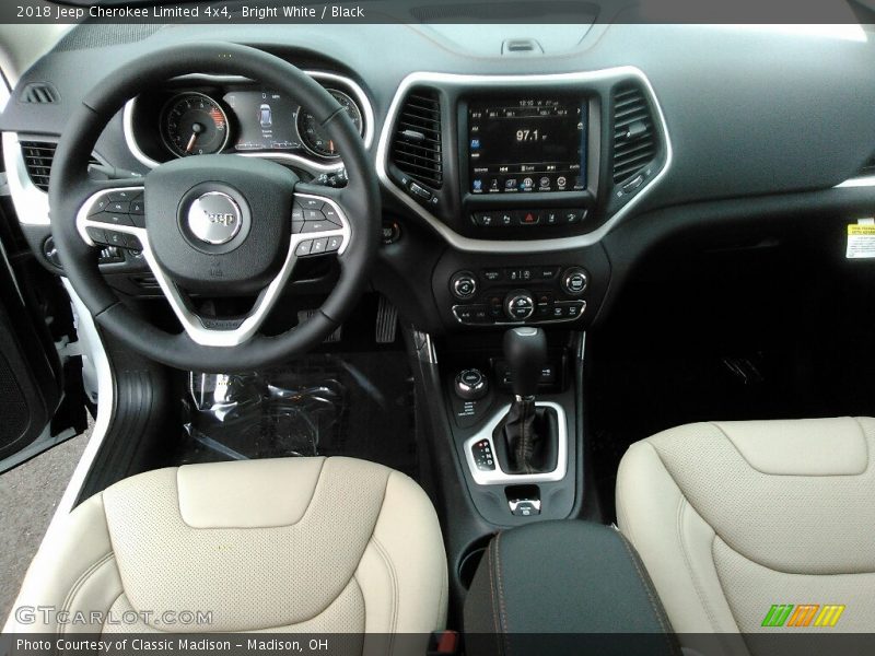 Bright White / Black 2018 Jeep Cherokee Limited 4x4