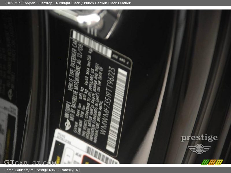 Midnight Black / Punch Carbon Black Leather 2009 Mini Cooper S Hardtop