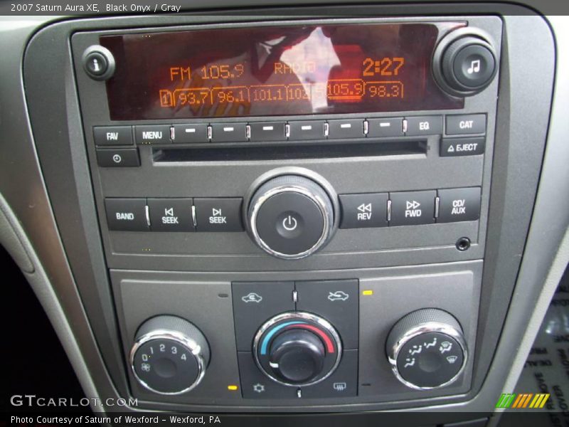 Black Onyx / Gray 2007 Saturn Aura XE