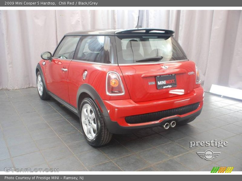 Chili Red / Black/Grey 2009 Mini Cooper S Hardtop