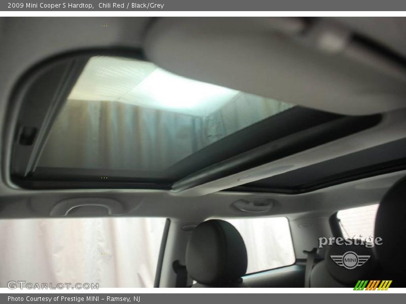 Chili Red / Black/Grey 2009 Mini Cooper S Hardtop