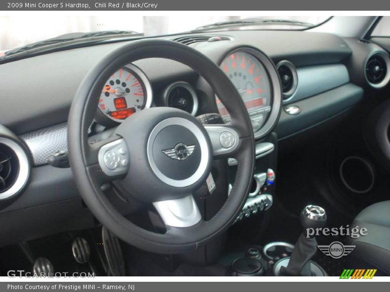 Chili Red / Black/Grey 2009 Mini Cooper S Hardtop