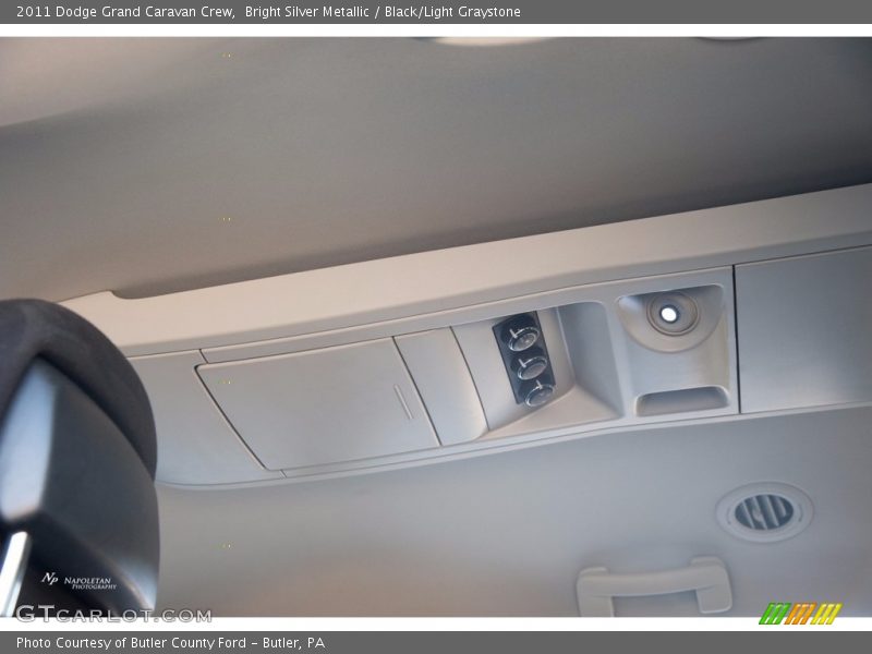 Bright Silver Metallic / Black/Light Graystone 2011 Dodge Grand Caravan Crew