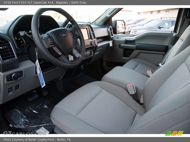 Magnetic / Earth Gray 2018 Ford F150 XLT SuperCab 4x4
